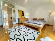 Sale, house, 257m², Filmski Grad, Beograd - image 5