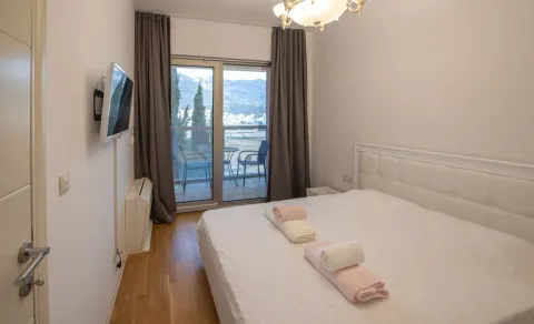 Rent, two bedroom apartment, 90m², Zavala, Budva - image 7