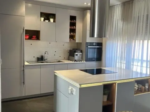 Izdavanje, stan, 107m², Denkova Basta, Zvezdara Sve Podlokacije - image 5