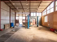 Izdavanje, poslovni prostor, 73m², Tološi, Podgorica - image 1