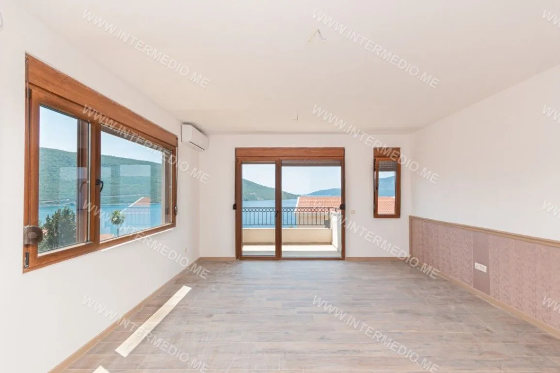 Prodaja, dvosoban stan, 87m², Kumbor, Herceg Novi