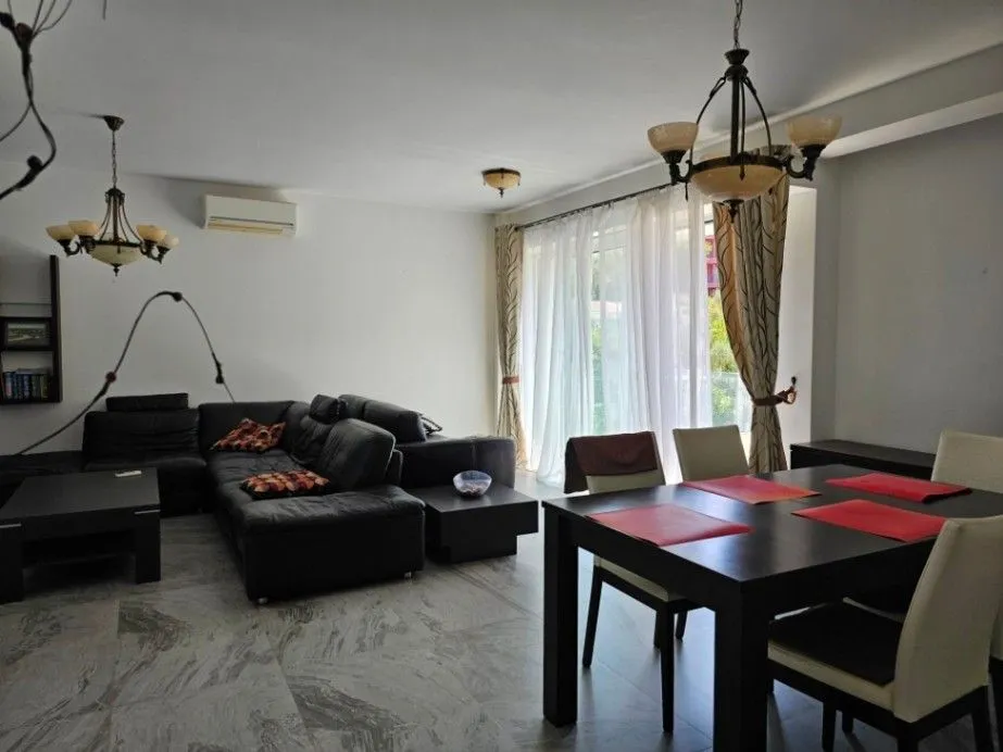Rent, one bedroom apartment, 62m², Sveti Stefan, Budva
