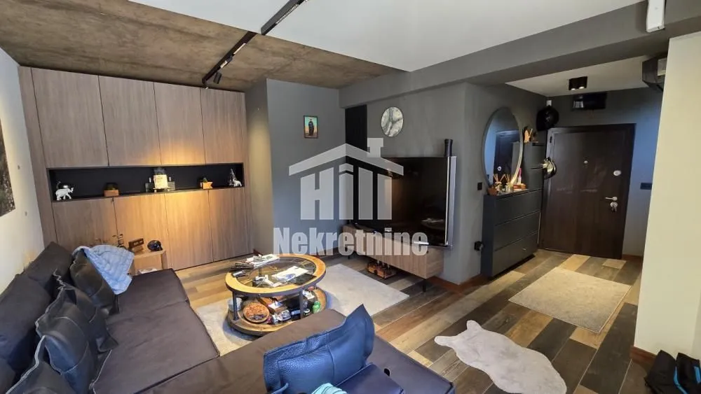 Sale, three bedroom apartment, 80m², Slavujev Venac, Zvezdara Sve Podlokacije