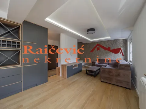 Sale, four bedroom apartment, 135m², Pančevo, Srbija