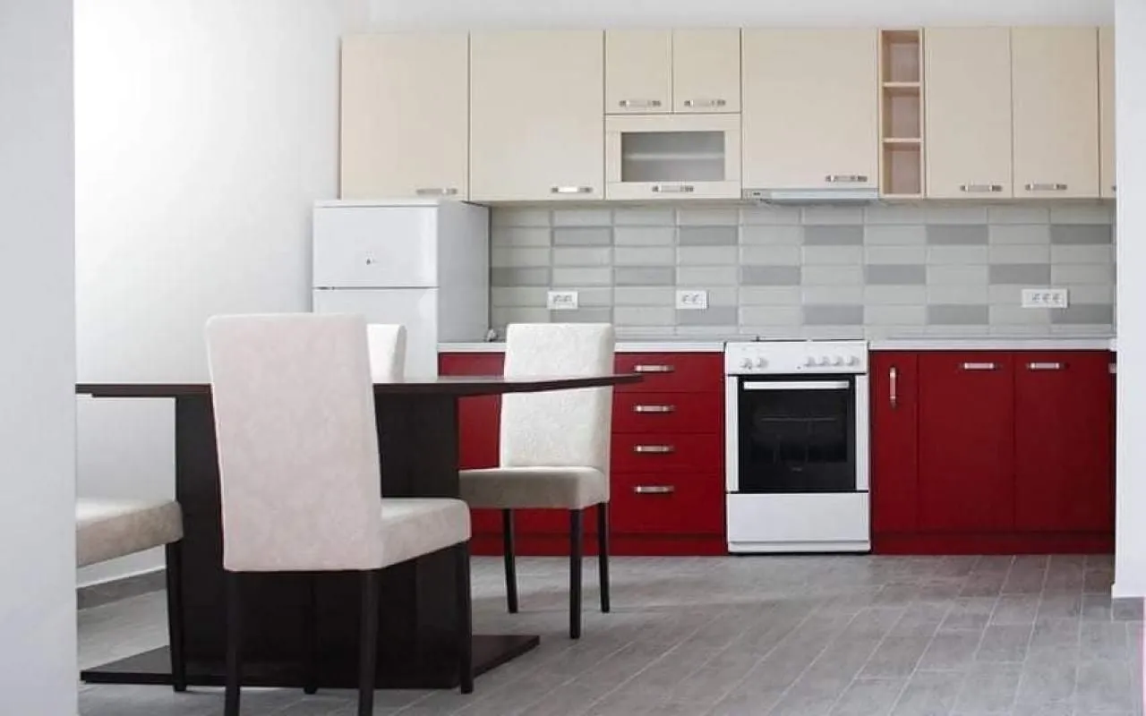 Rent, house, 120m², Župci, Bar