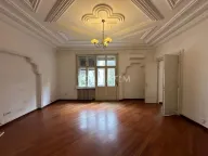 Izdavanje, stan, 305m², Kalenić Pijaca, Vračar Sve Podlokacije - image 1