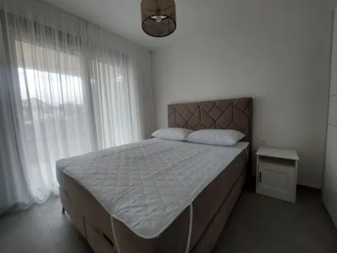 Izdavanje, dvosoban stan, 70m², Gradiošnica, Tivat - image 10