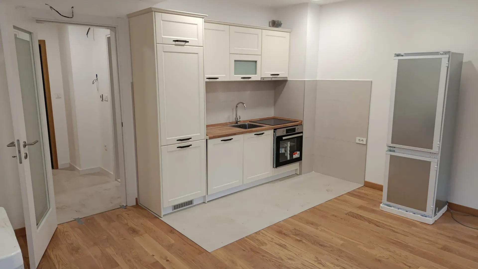 Rent, studio apartment, 40m², Tološka šuma, Podgorica