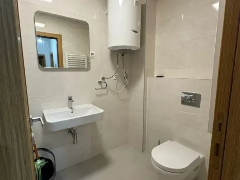 Izdavanje, dvosoban stan, 72m², New City, Podgorica - image 3