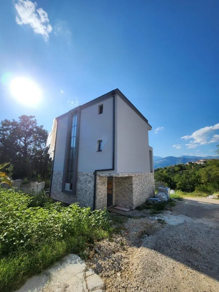 Prodaja, kuća, 230m², Tivat, Crna Gora