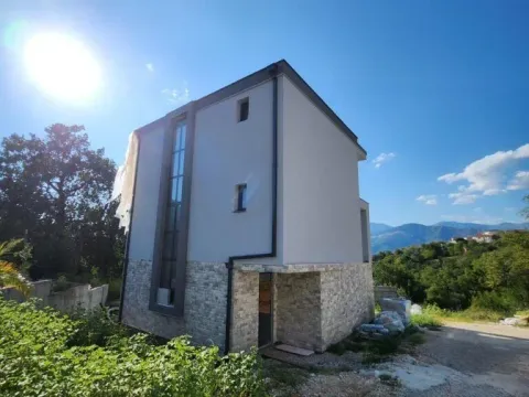 Prodaja, kuća, 230m², Tivat, Crna Gora - image 2