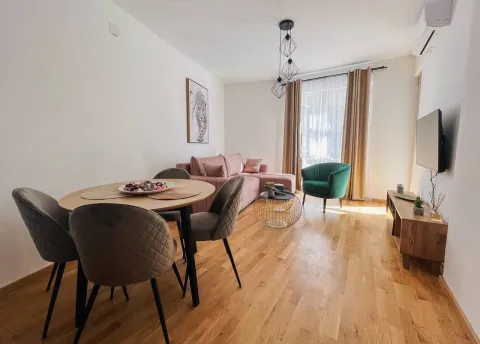 Rent, one bedroom apartment, 45m², Bečići, Budva - image 13
