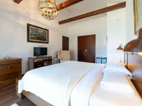 Prodaja, kuća, 193m², Dobrota, Kotor - image 35