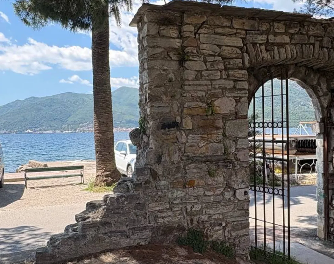 Rent, one bedroom apartment, 47m², Donja Lastva, Tivat
