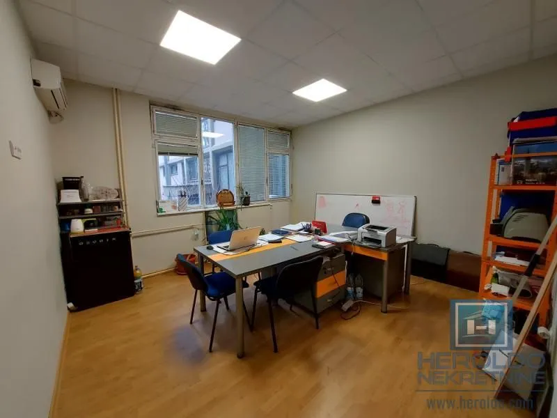 Sale, office space, 72m², Centar, Jagodina