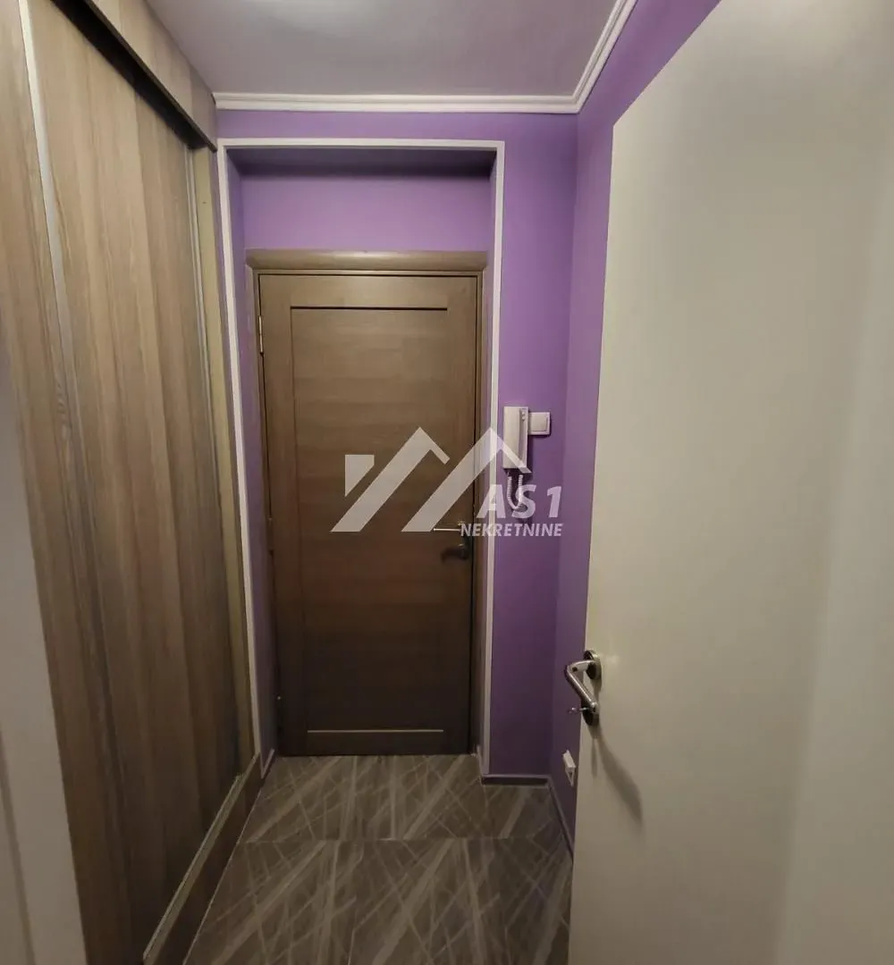 Izdavanje, stan, 31m², Bulevar Oslobodjenja, Novi Sad Sve Podlokacije