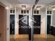 Izdavanje, četvorosoban stan, 105m², Savski Venac, Beograd - image 38