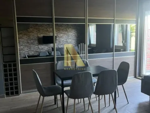 Sale, four bedroom apartment, 106m², Petrovaradin, Novi Sad - image 2