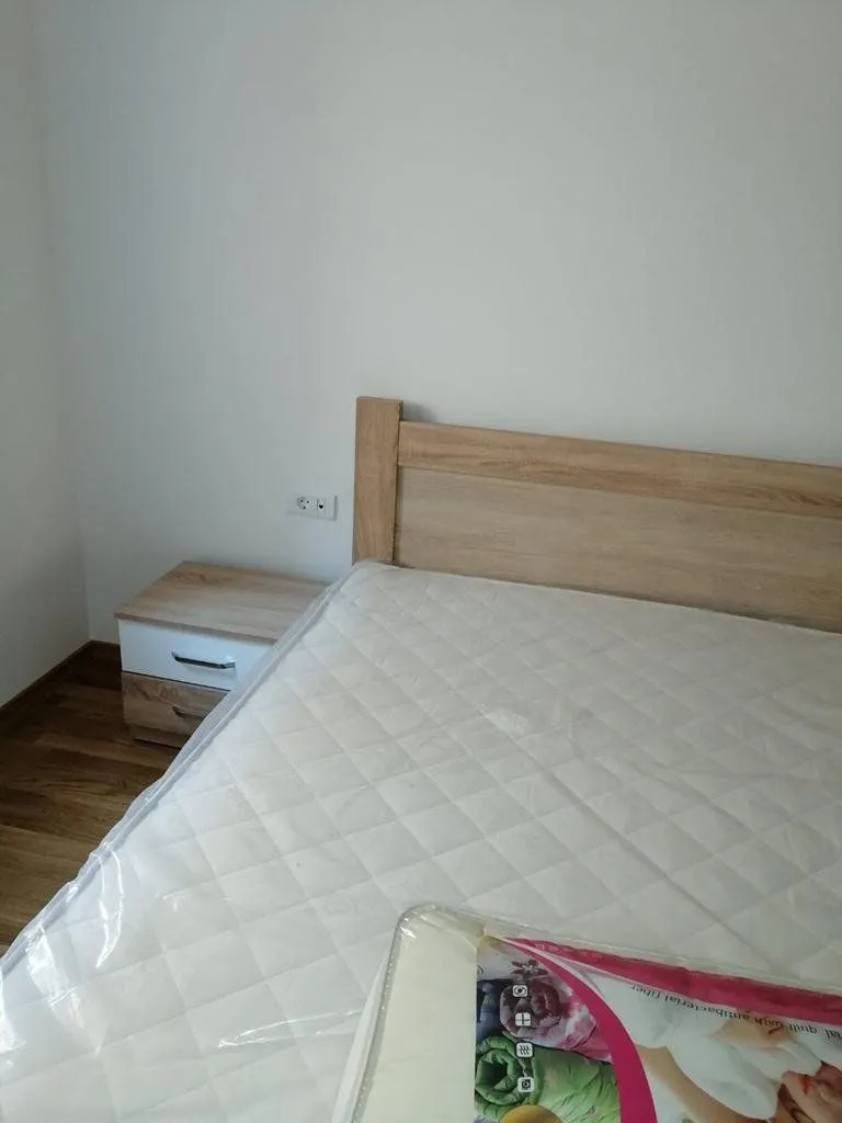 Izdavanje, jednosoban stan, 50m², Tuški Put, Podgorica