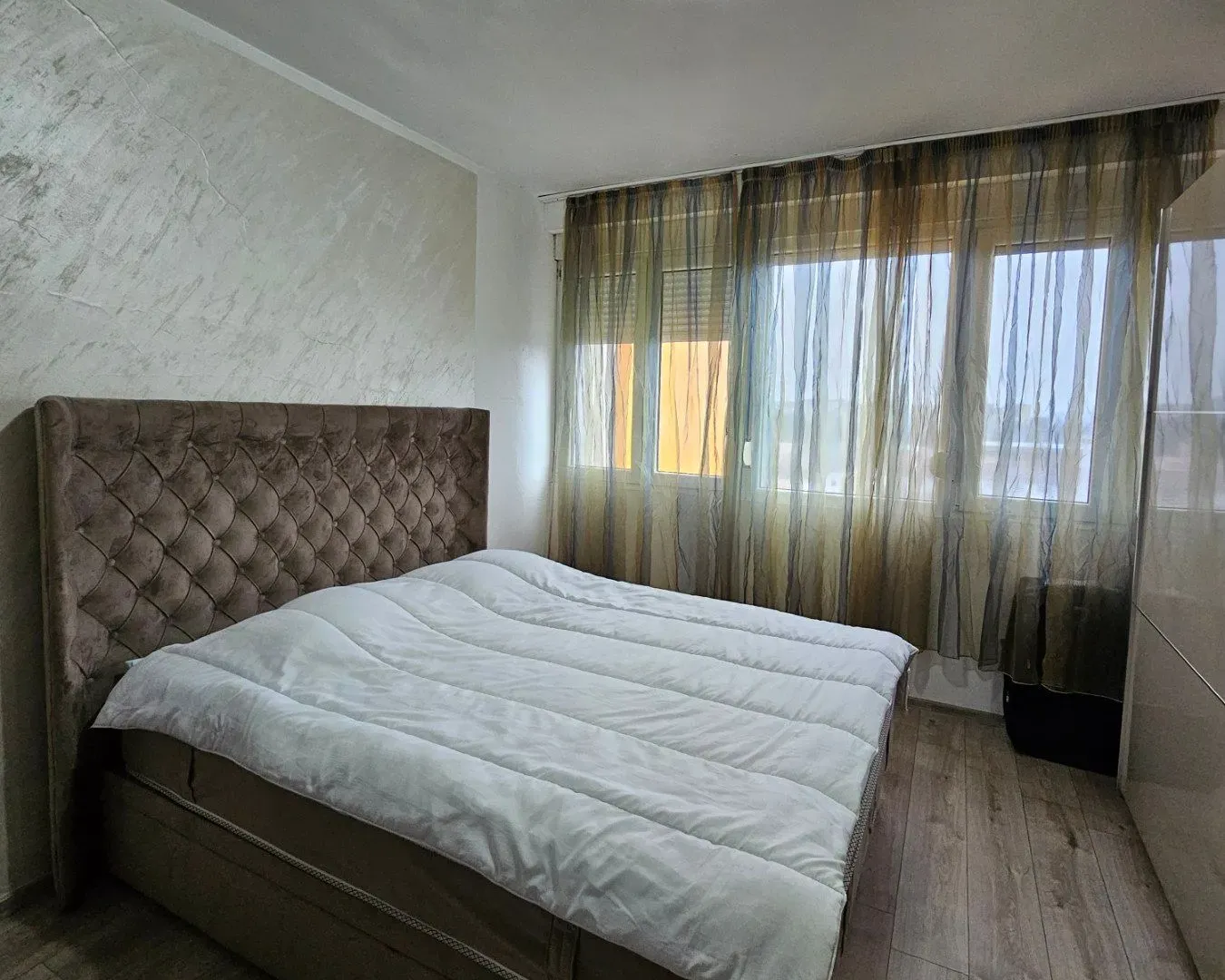 Rent, three bedroom apartment, 100m², Pejton, Podgorica