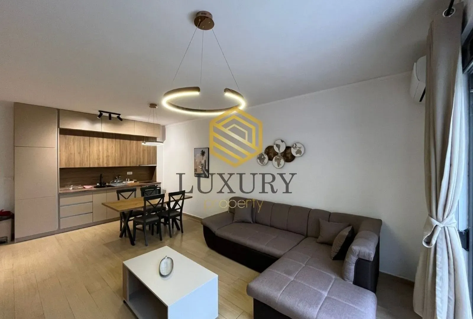 Rent, one bedroom apartment, 80m², Dobrota, Kotor