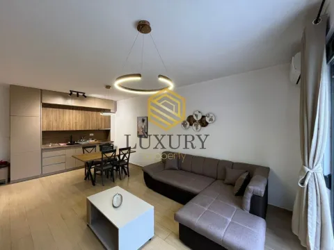 Rent, one bedroom apartment, 80m², Dobrota, Kotor - image 6