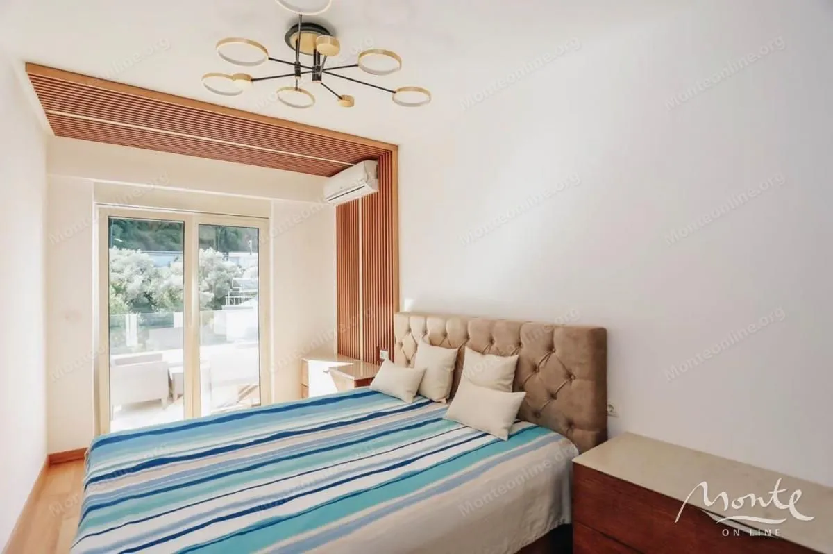 Sale, three bedroom apartment, 220m², Rafailovići, Budva