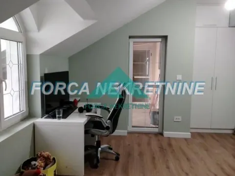 Sale, house, 431m², Višnjička Banja, Palilula Sve Podlokacije - image 15