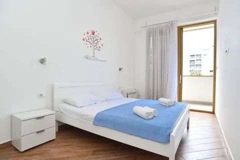 Rent, one bedroom apartment, 45m², Centar, Budva - image 5