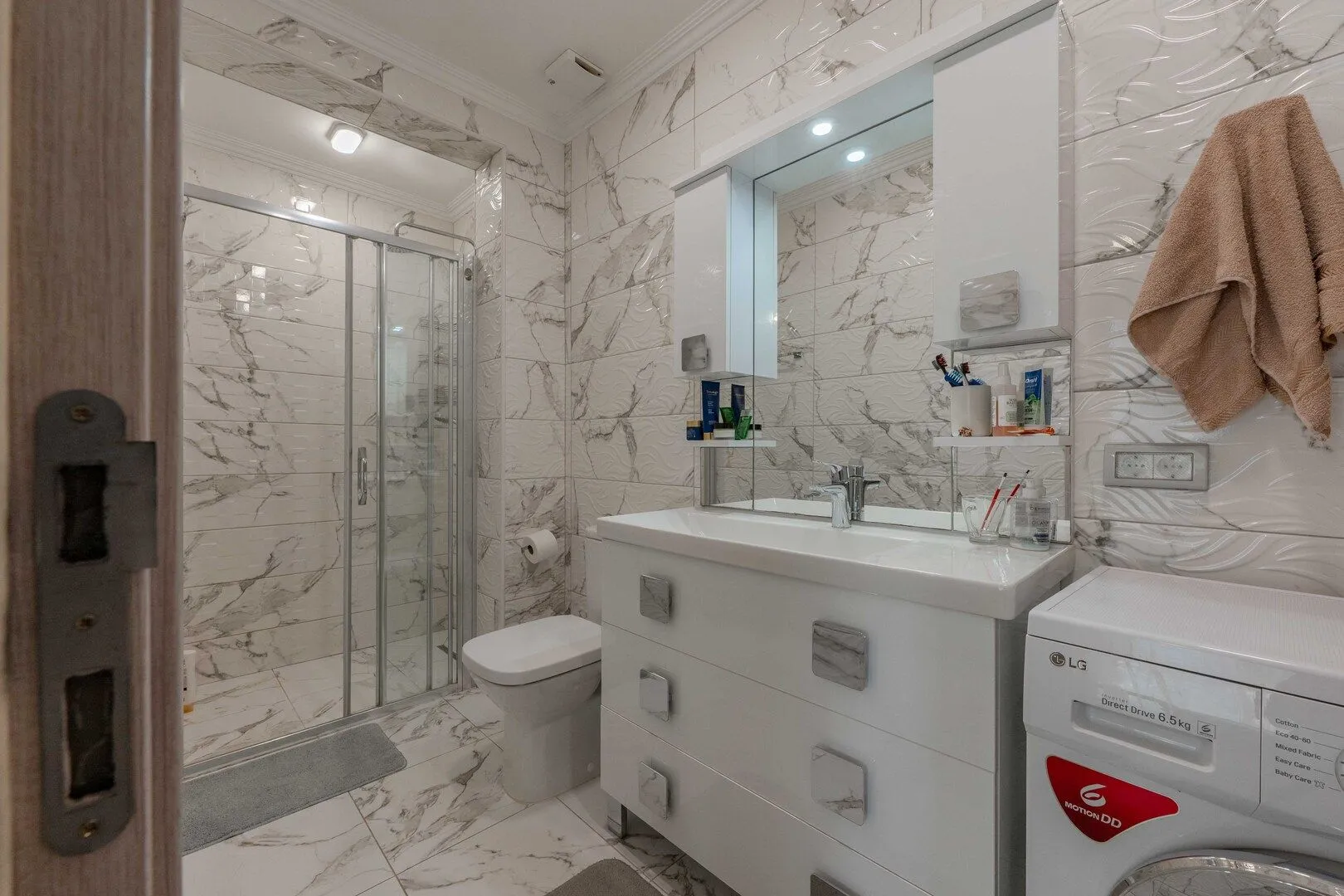 Sale, house, 410m², Blizikuće, Budva