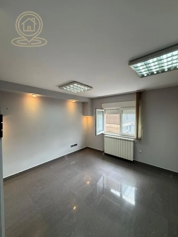 Izdavanje, poslovni prostor, 145m², Južni Bulevar, Vračar Sve Podlokacije