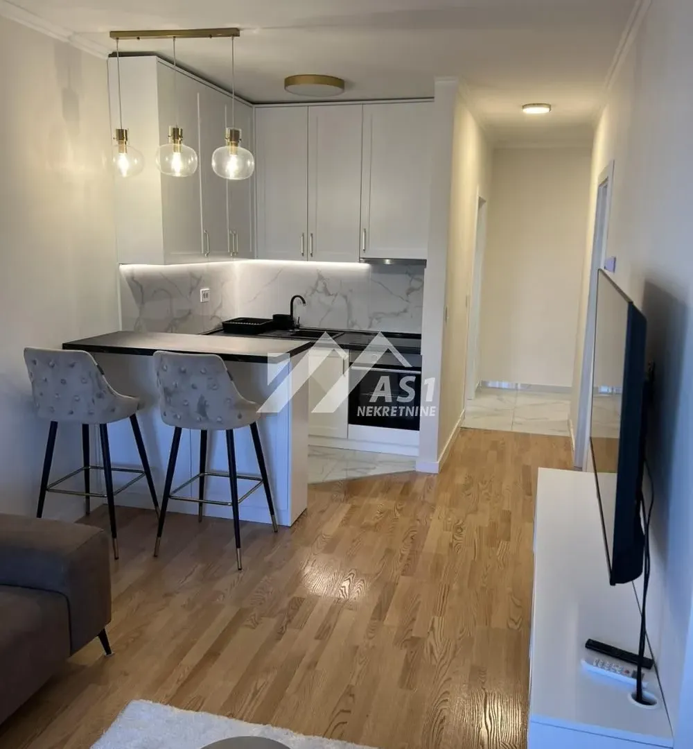 Izdavanje, dvosoban stan, 44m², Telep, Novi Sad Sve Podlokacije