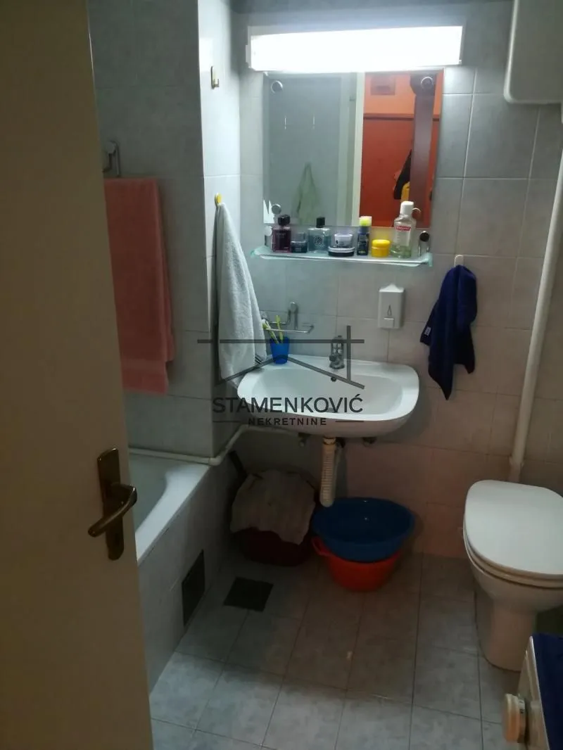Prodaja, dvosoban stan, 63m², Novo naselje, Novi Sad