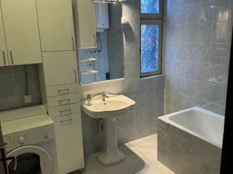 Izdavanje, stan, 151m², Savski Venac, Beograd - image 16