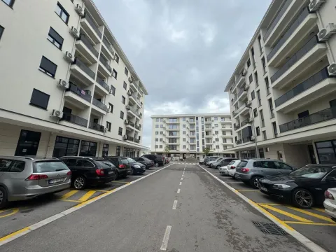 Rent, one bedroom apartment, 47m², City Kvart, Podgorica - image 1