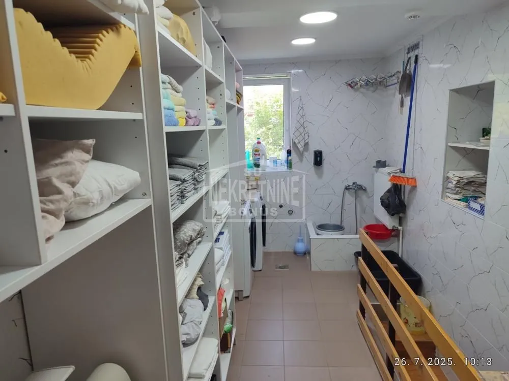 Sale, office space, 446m², Aleksandrovo, Subotica