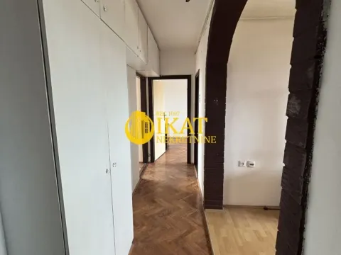 Prodaja, trosoban stan, 65m², Centar, Inđija - image 6