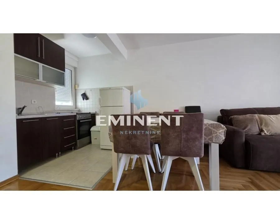 Rent, two bedroom apartment, 44m², Voždovac Sve Podlokacije, Beograd