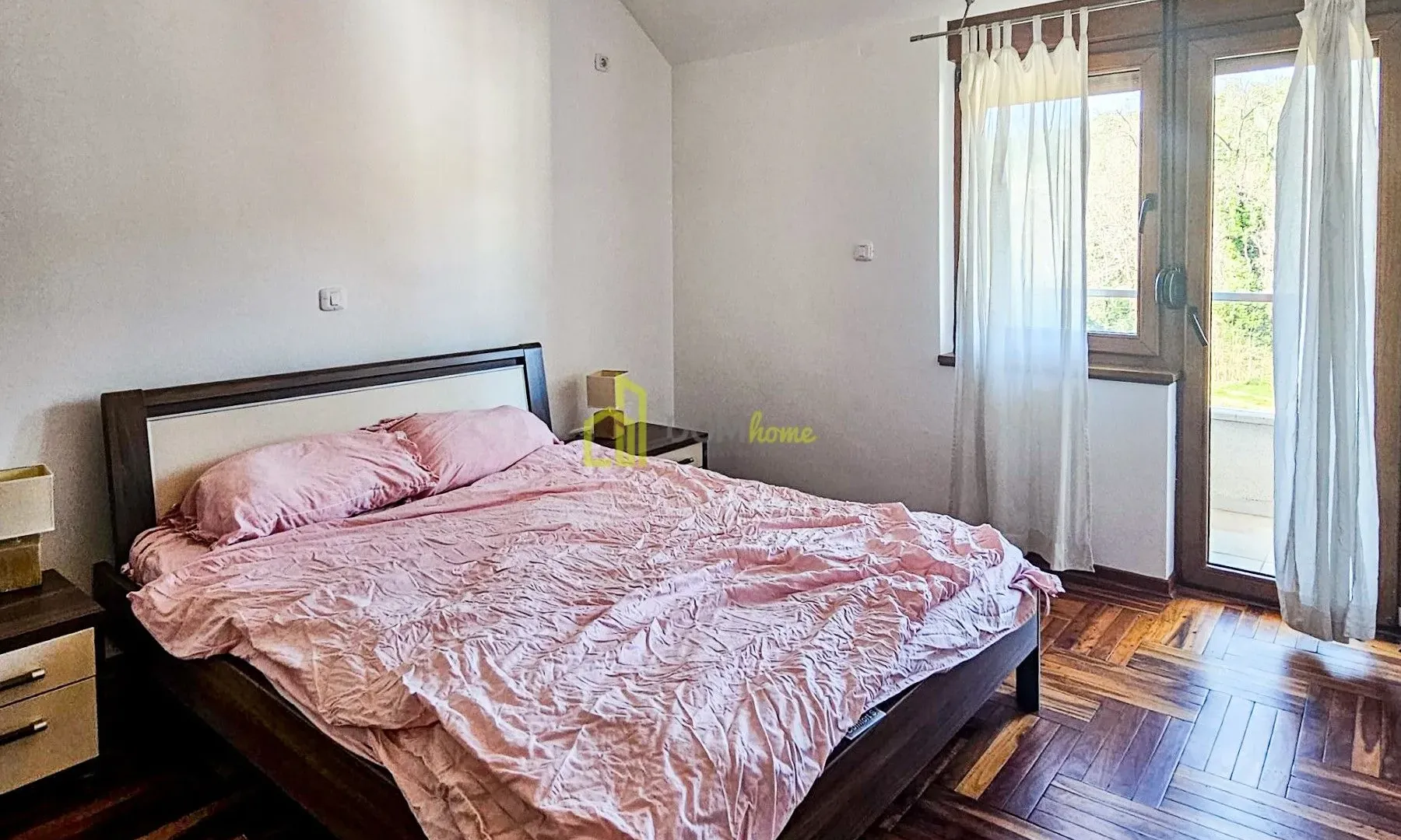 Sale, five bedroom apartment, 175m², Gorica C, Podgorica