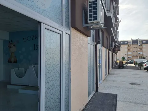 Prodaja, poslovni prostor, 50m², Centar, Nikšić - image 6
