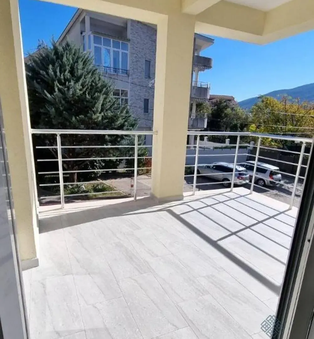 Prodaja, dvosoban stan, 81m², Đenovići, Herceg Novi
