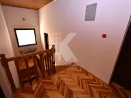Sale, house, 190m², Dalmatinska ulica, Podgorica - image 10