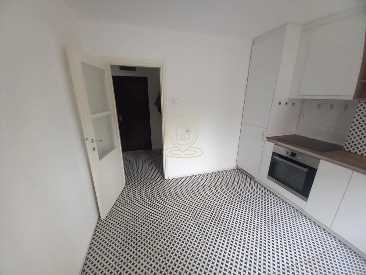 Prodaja, jednosoban stan, 31m², Bulevar Oslobodjenja, Novi Sad Sve Podlokacije