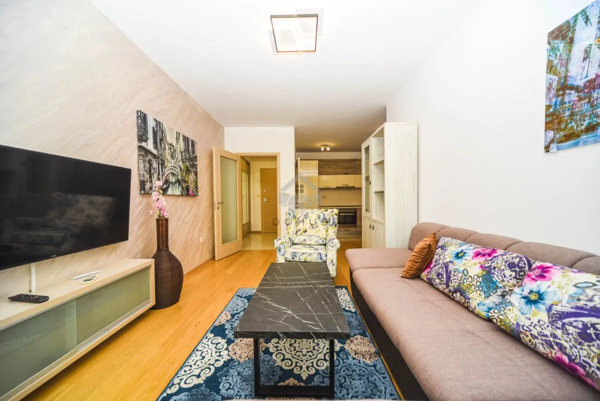 Rent, two bedroom apartment, 70m², City Kvart, Podgorica