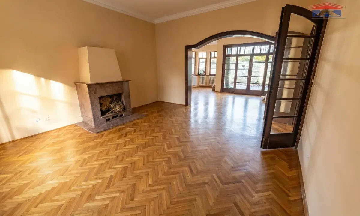 Prodaja, kuća, 298m², Jodna Banja, Novi Sad Sve Podlokacije