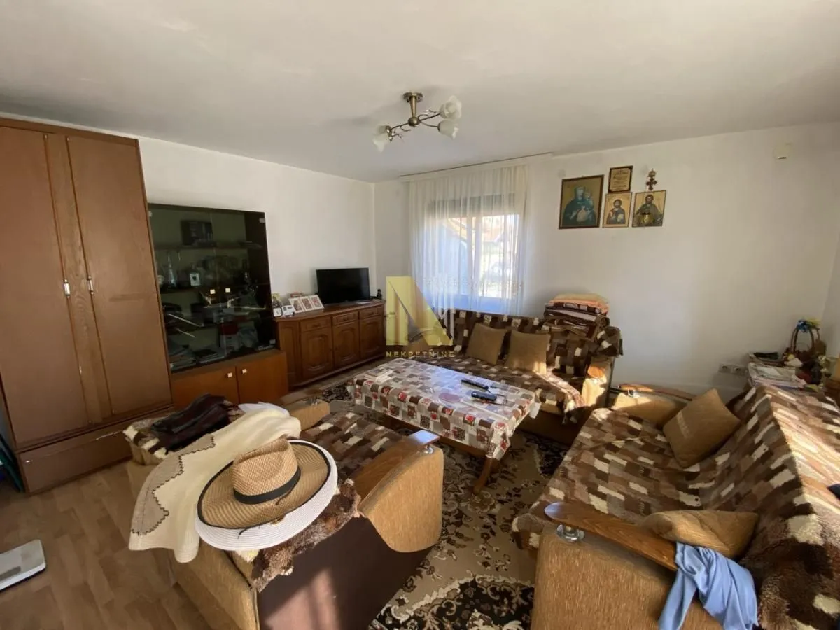 Prodaja, kuća, 180m², Temerin, Novi Sad