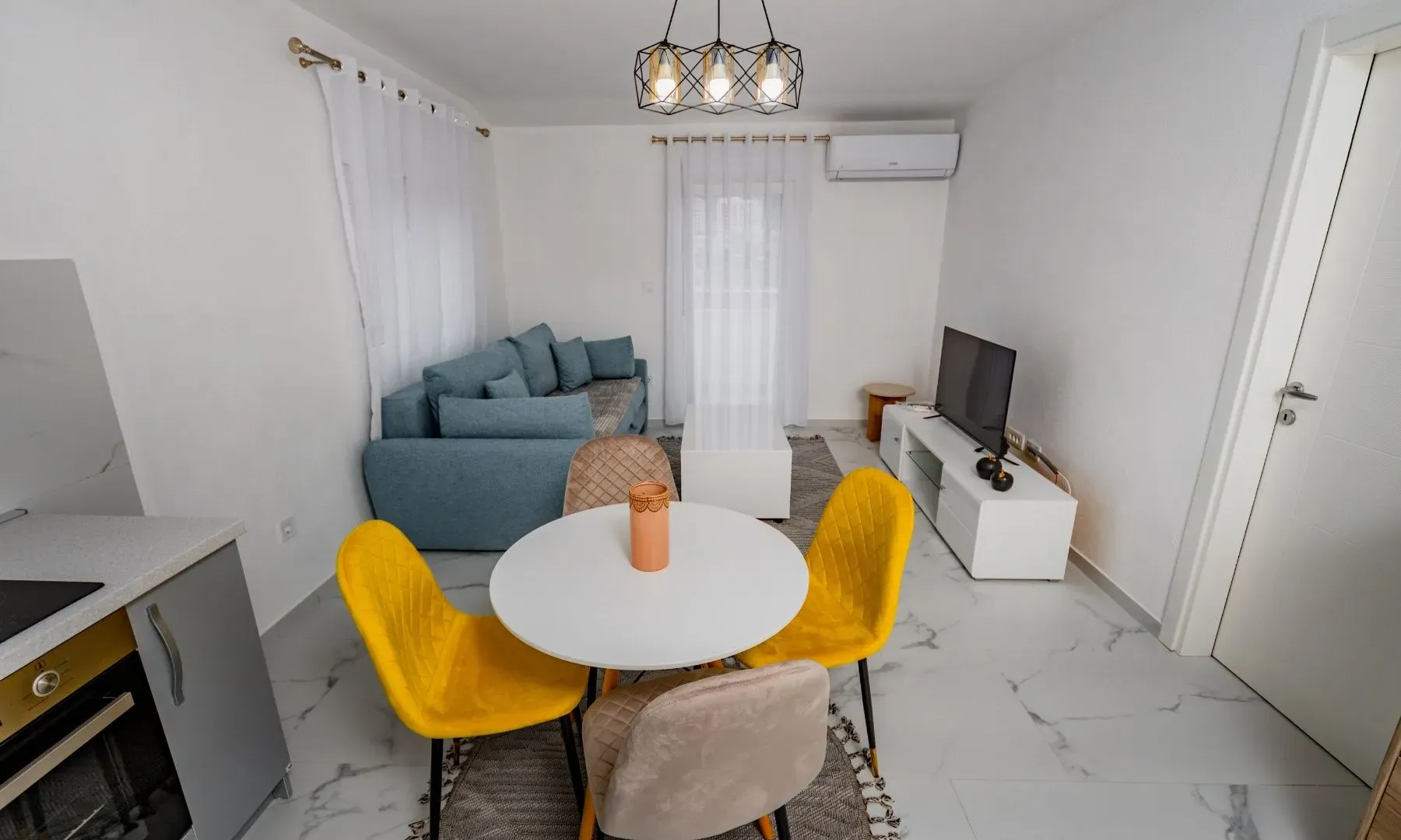 Izdavanje, jednosoban stan, 48m², Šušanj, Bar