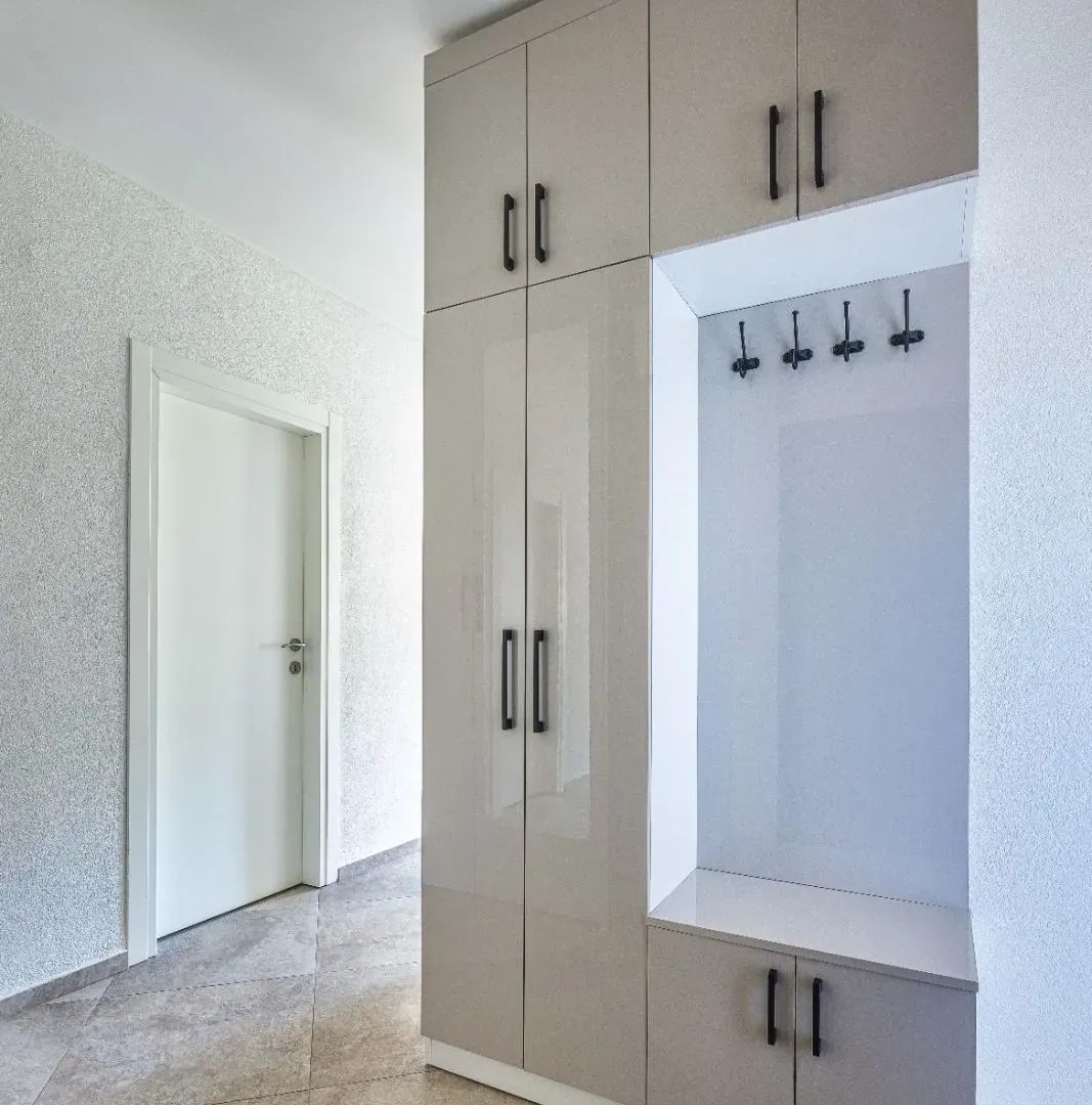 Prodaja, dvosoban stan, 52m², Centar, Tivat