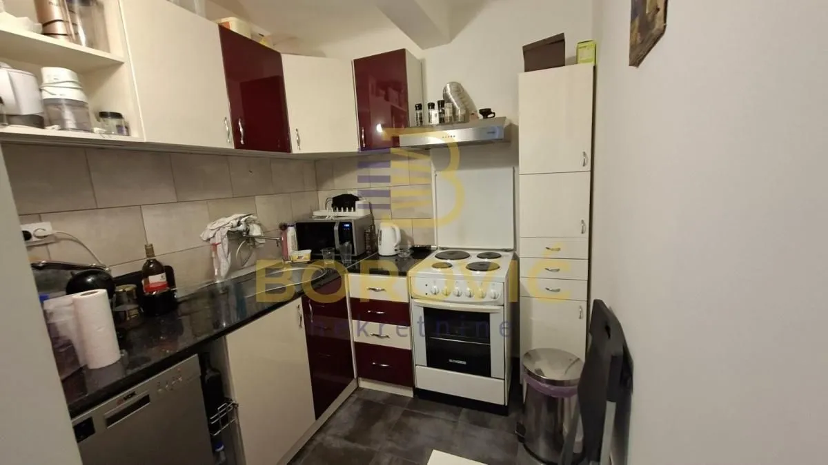 Prodaja, dvosoban stan, 44m², Stari Grad, Beograd