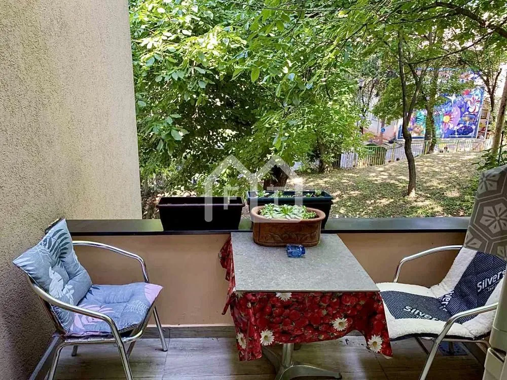 Izdavanje, trosoban stan, 60m², Cvetkova Pijaca, Zvezdara Sve Podlokacije
